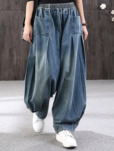 Einfache lockere Jeans in reiner Farbe