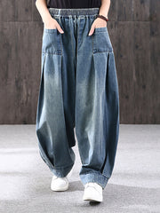 Einfache lockere Jeans in reiner Farbe